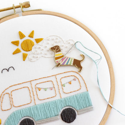 Sausage Dog Needle Minder